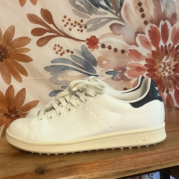 Stan Smith W6 2023 White Navy Blue Athletic Preppy Country Club Golf Sneakers - Picture 1 of 12